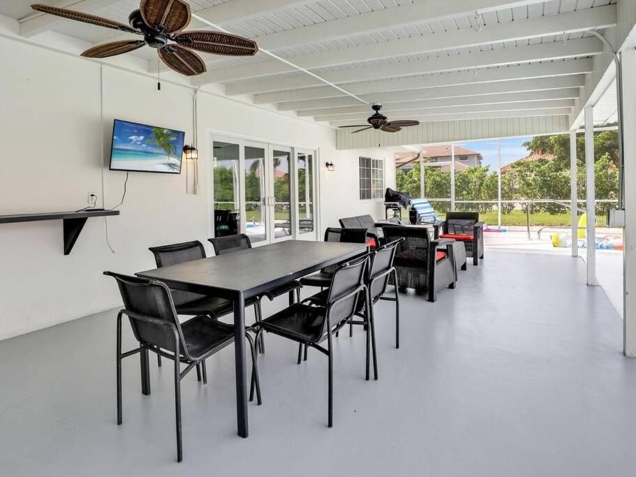 Elevated 1152 - Serene Family Friendly 4 Bed Pool Home Pulau Marco Luaran gambar