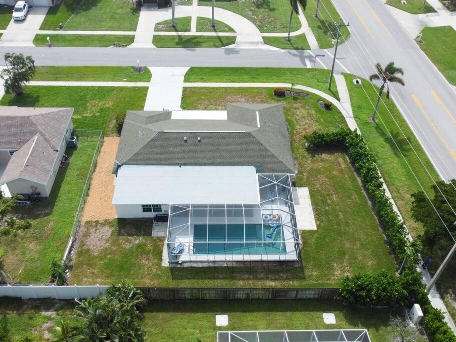 Elevated 1152 - Serene Family Friendly 4 Bed Pool Home Pulau Marco Luaran gambar